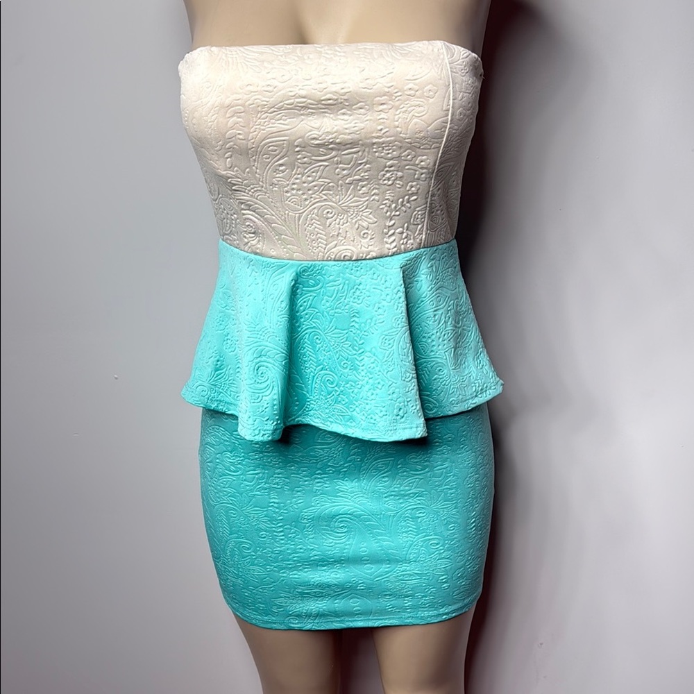 Vanilla Bay Blue Strapless Bodycon Dress